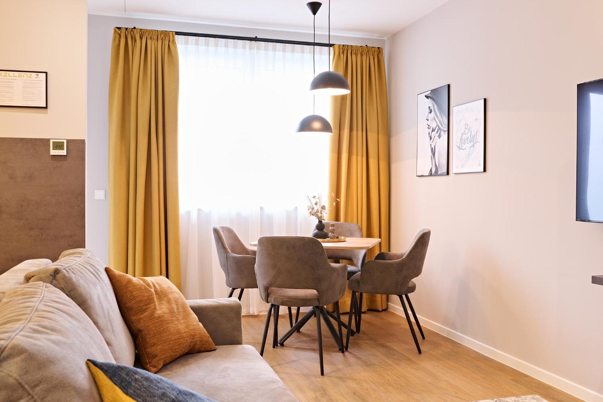Xzllenz Traum Studio-Apartment, Frei-Parken, U-Bahn, Kueche Nuremberg Extérieur photo