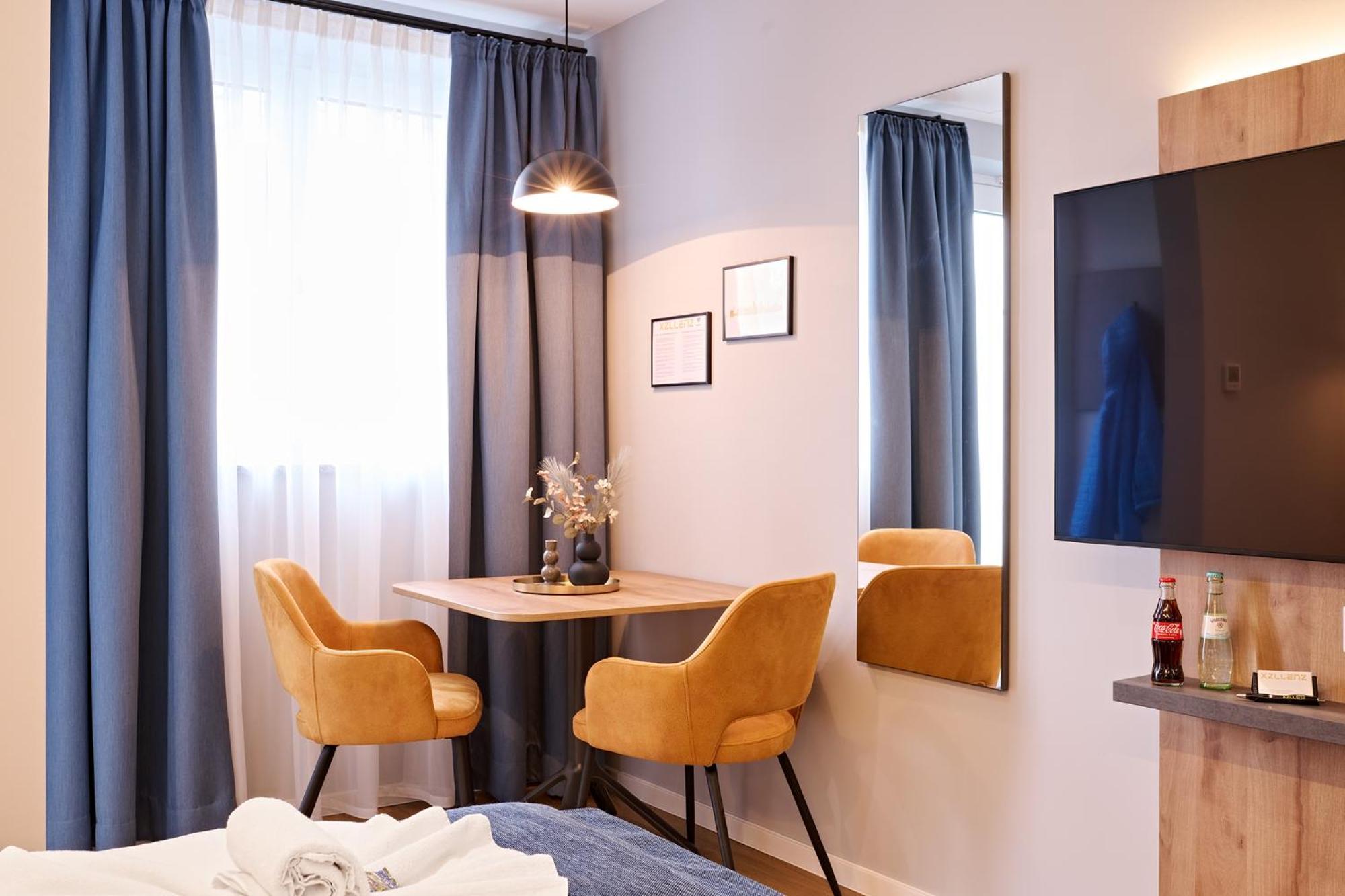 Xzllenz Traum Studio-Apartment, Frei-Parken, U-Bahn, Kueche Nuremberg Extérieur photo
